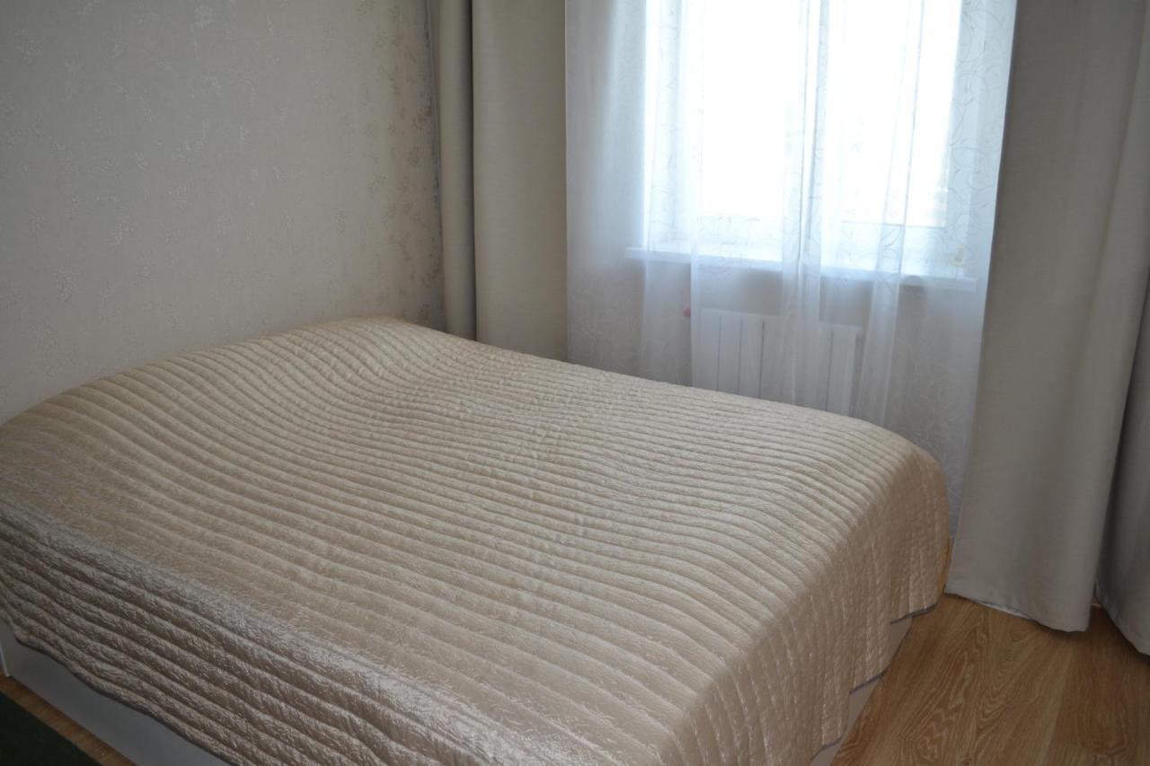 Apartment On Raketnaya 20 Koltsovo  ภายนอก รูปภาพ